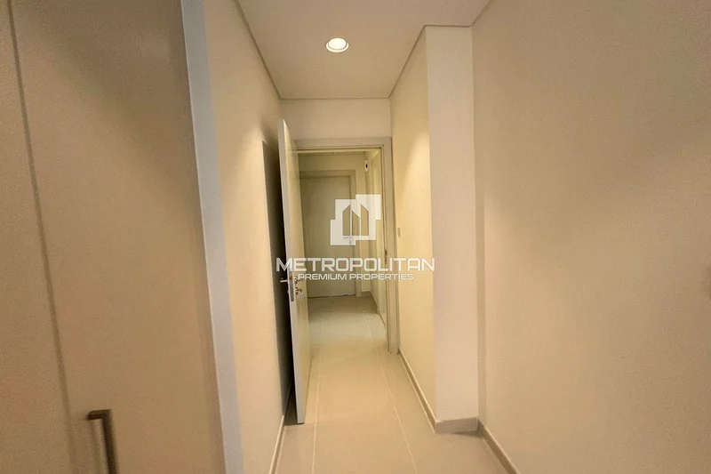 Mid Floor | Golf View | Largest Layout | Tenanted63974466476419113