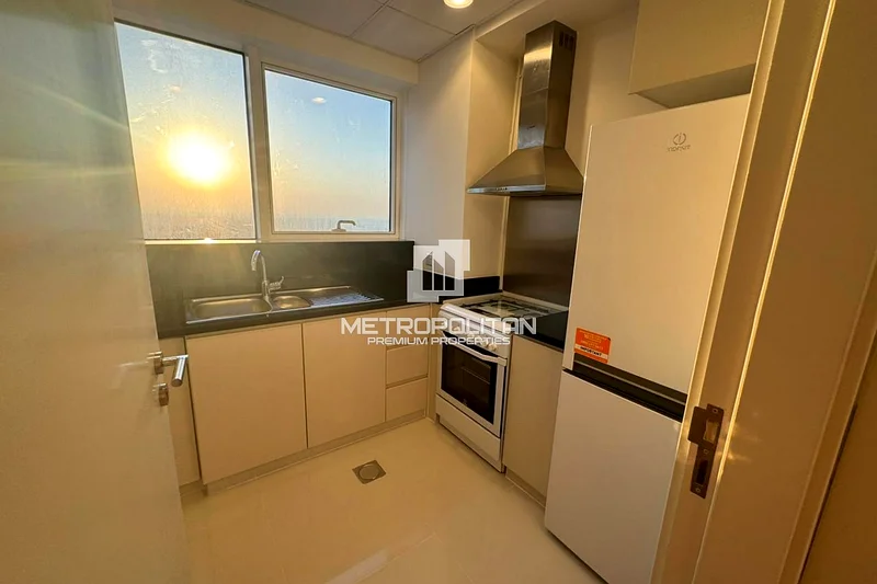 Mid Floor | Golf View | Largest Layout | Tenanted63974466476419111