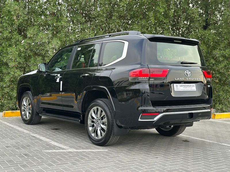 Toyota Land Cruiser VXR63158340484227114