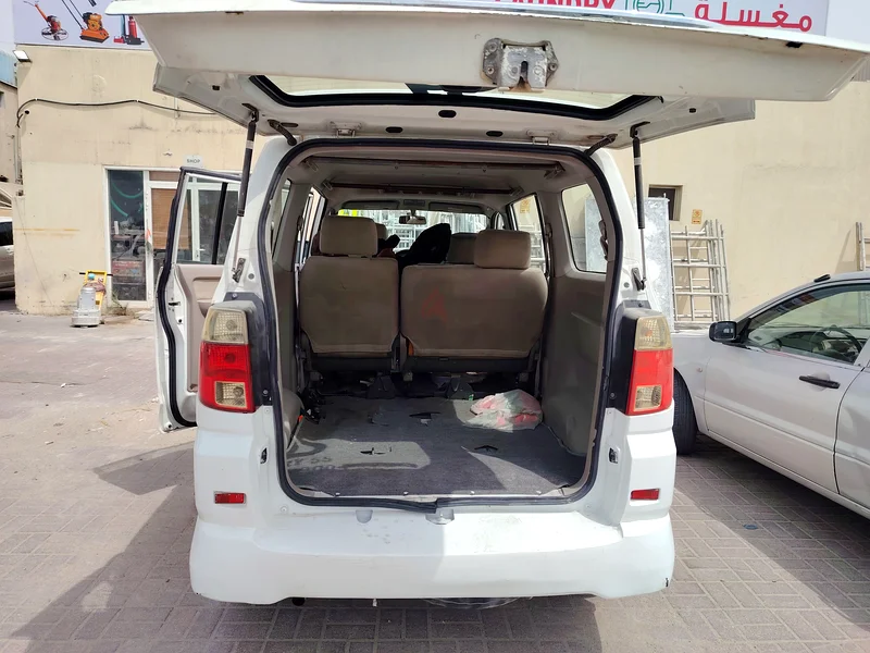 Suzuki Apv van automatic 201163490820183811114
