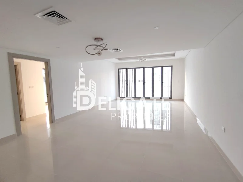 Bigger Space | Ready to Move | 3 Bedrooms63782019451137112