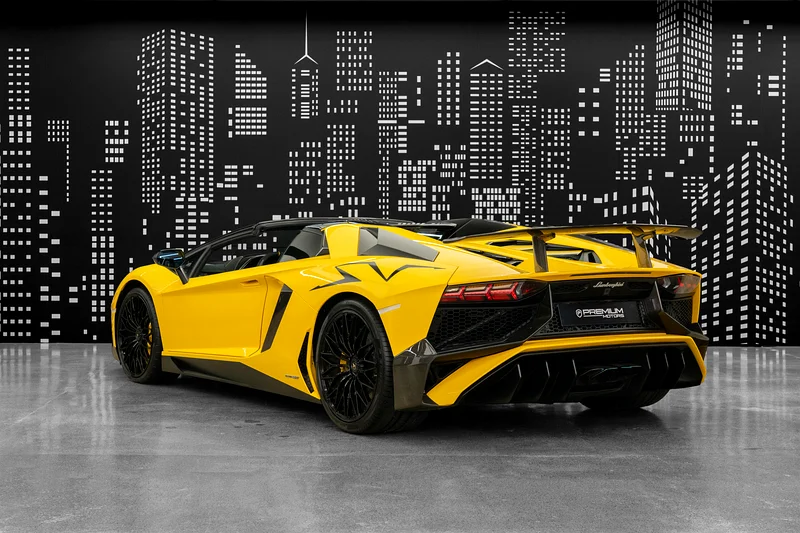 LAMBORGHINI | AVENTADOR SV ROADSTER | 1 OF 500 | GCC SPECS63490820257283113