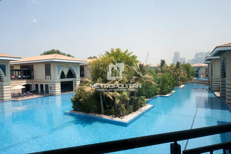 Royal Living | Pool View | Furnished64009894990979110