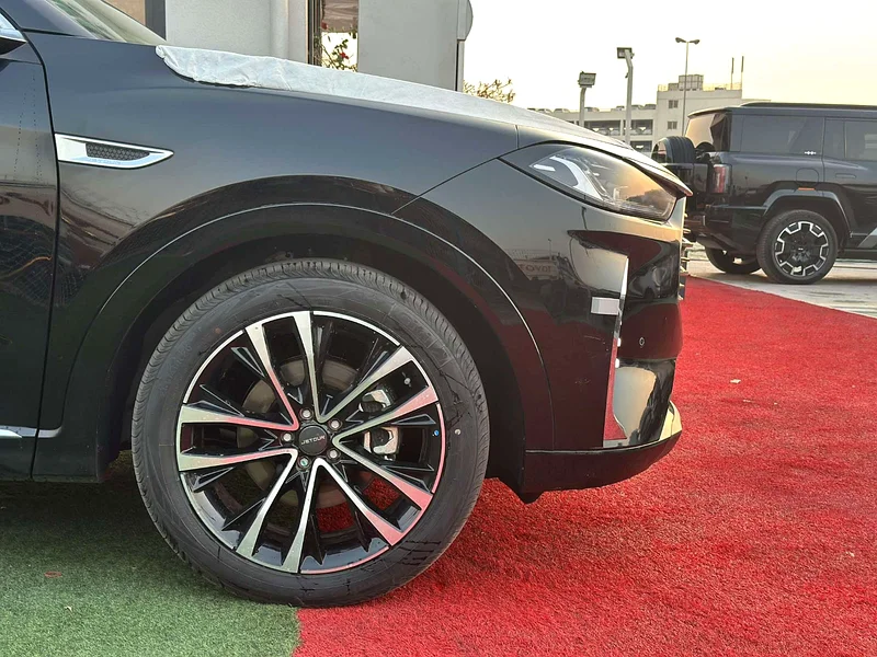 Jetour X70 Plus Luxury 2025 1.6L Turbo63490695700611113