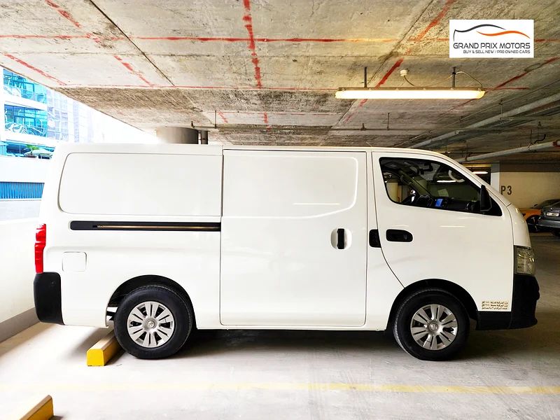 Nissan Urvan 3 Seater MANUAL 2022 Model GCC Specs With Full Service History In Perfect Condition63412537038467113
