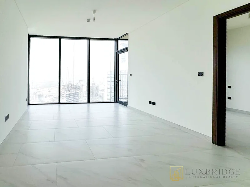 Big Layout | High Floor | Brand New63758843718274111