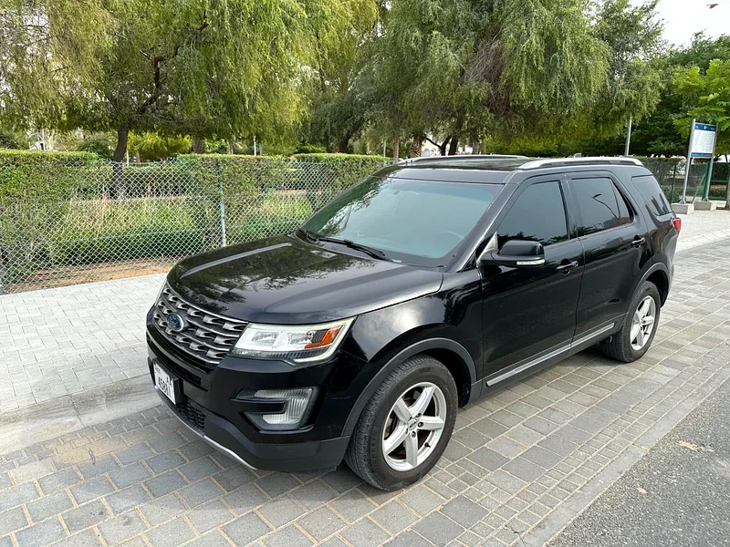 Ford Explorer 2017 XLT, Panoramic roof, GCC, 4WD,  Free of Accidents, Full Service History, Very Cle63483240953217114