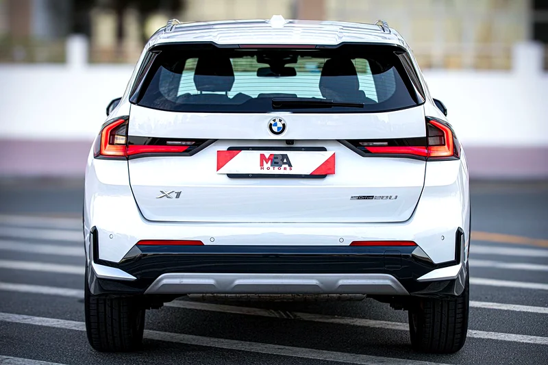 2024 BMW x1 | 8,000 kms63405996075267114