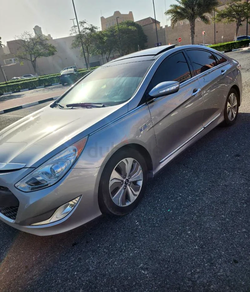 Hyundai sonata hybrid 2015 full option63406911394050111