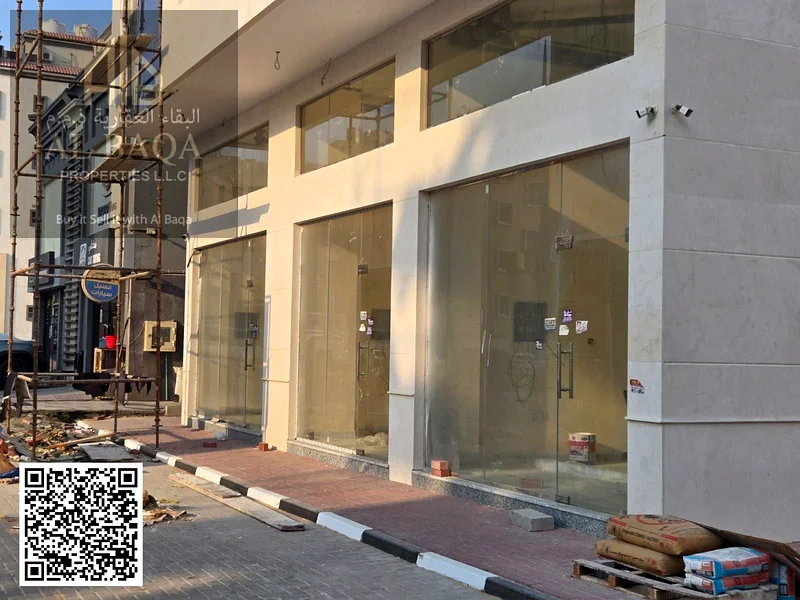 فرصة استثمارية ممتازة - مبنى كامل بمساحة 9600 قدم مربع للبيع في موقع مرموق في منطقة الظاهية63873450936067112