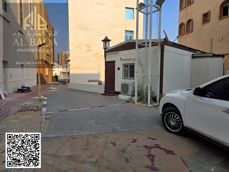 فرصة استثمارية ممتازة - مبنى كامل بمساحة 9600 قدم مربع للبيع في موقع مرموق في منطقة الظاهية63873450936067113