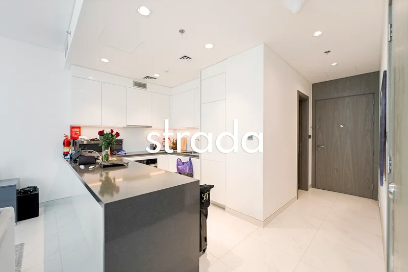 Lagoon View | Vacant On Transfer | Exclusive64006393986306113