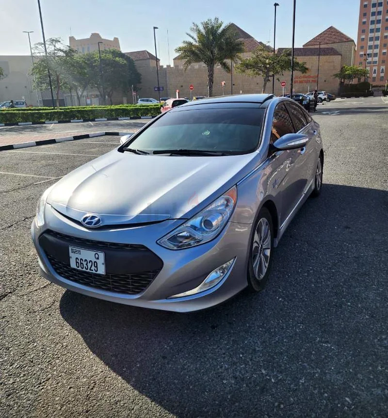 Hyundai sonata hybrid 2015 full option63406911394050112
