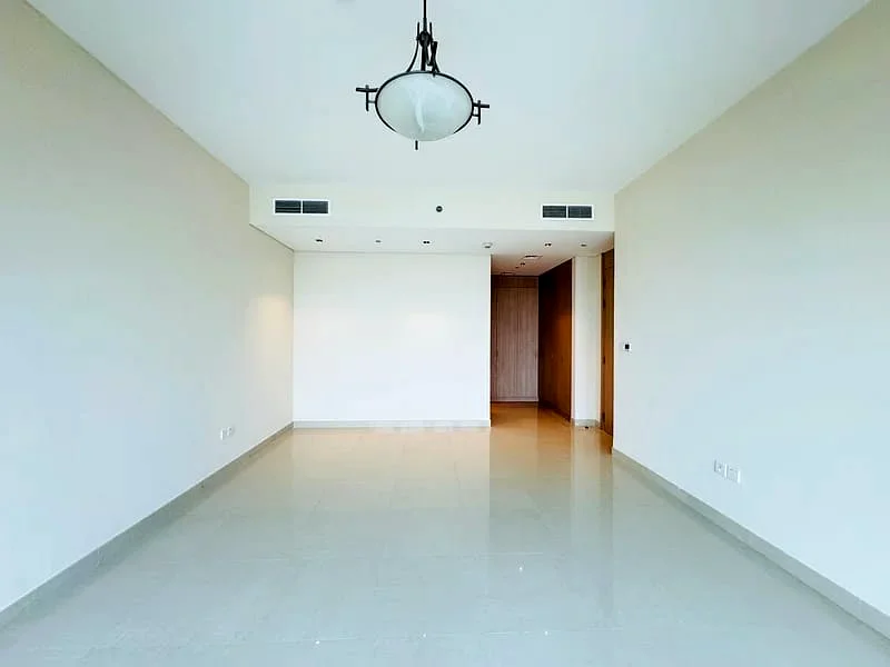 شقة من غرفتي نوم في اليزية 1 بإطلالة على البحر مع شهر مجاني63738015147138111