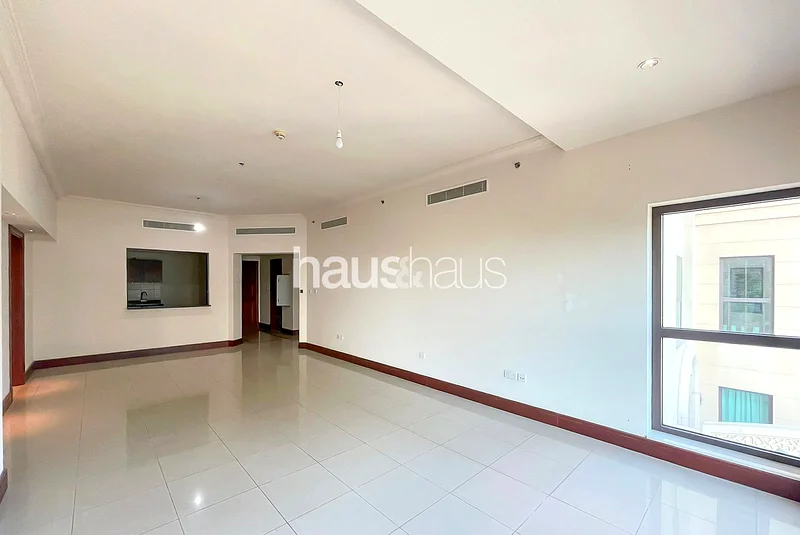 Partial Sea View | Notice Served | Mid Floor64007562391553111