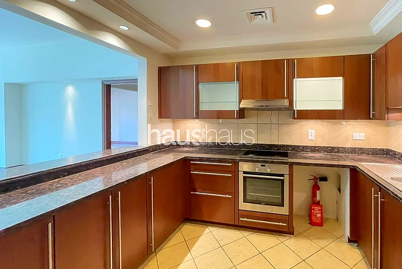 Partial Sea View | Notice Served | Mid Floor64007562391553112