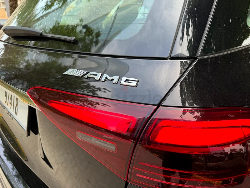 Lady Owner (7 Seater) GLE 450 ///AMG 4matic Mercedes Warranty and Free Service Contract till 202963488278259329112