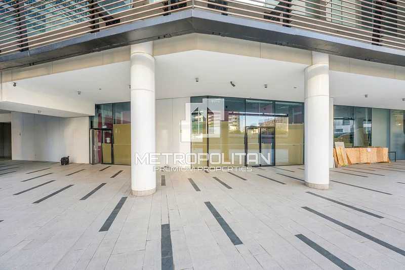 Spacious | Retail Opportunity | Good Investment63825981618562110
