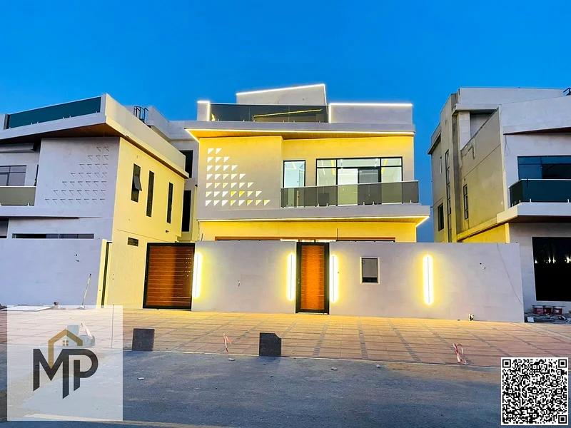 فرصة ذهبية بتشطيبات مميزة وتصميم ممتاز في منطقة الهيليو 2 مقابل مجتمع أزها.63895010025474110