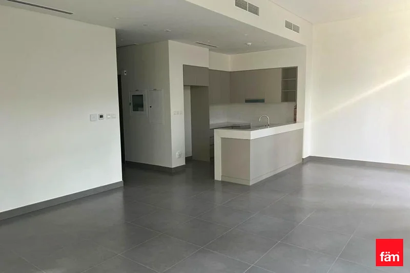 Tenanted | Spacious Unit | Unfurnished64026241971969111