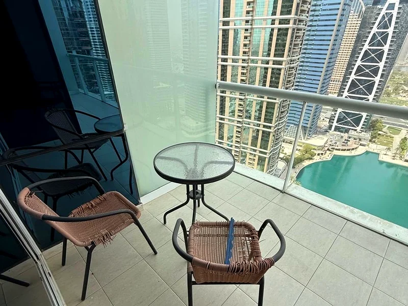 Fully Furnished! Perfect Location! GReat Layout63749936285187112