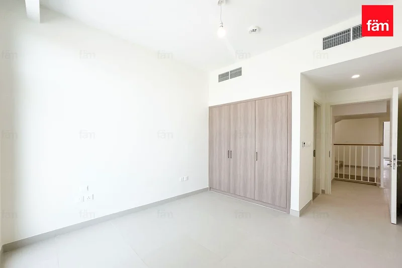 Corner | Ready To Move | Semi Detached63751878461954113