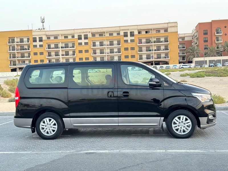 هيونداي إتش1 2019 بسعة 12 مقعدًا63406900393858114