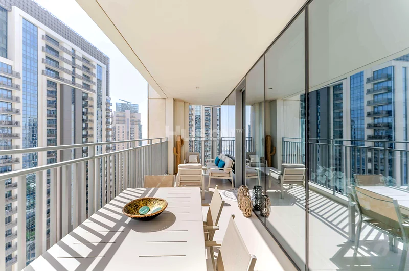 Burj Khalifa View | High Floor | VOT64024949719938111
