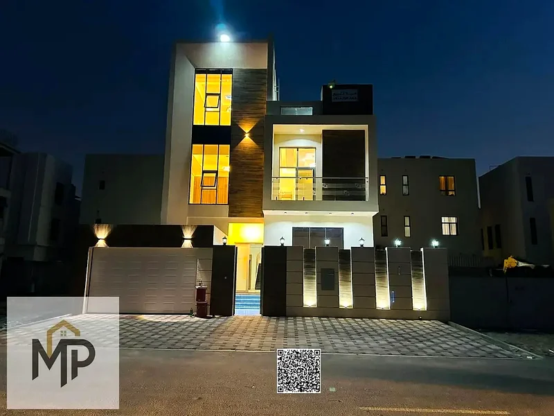 Luxury villa for sale - Al Bahia / Ajman, prime location near the market and Chinese services63880279577731110