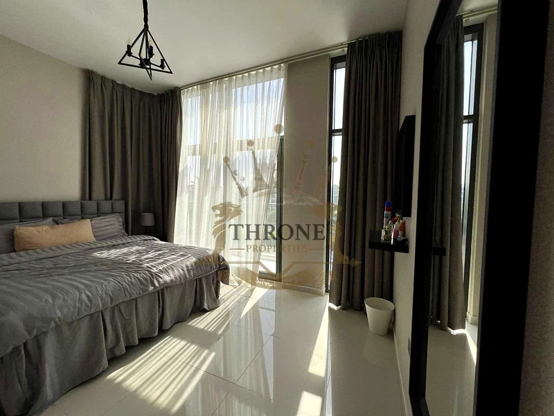 Corner | Single Row | Fully Furnished | Vacant64003482366978114