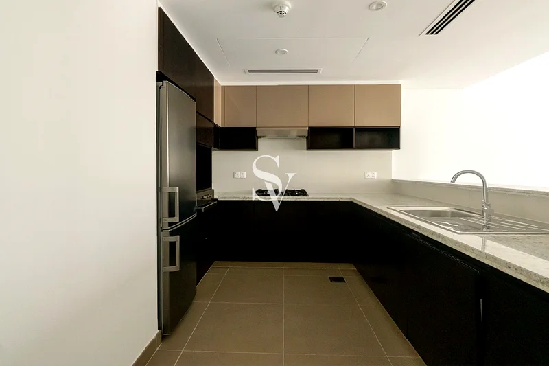 Large 1BR | Skyline Marina Views | Spacious64027240420739114