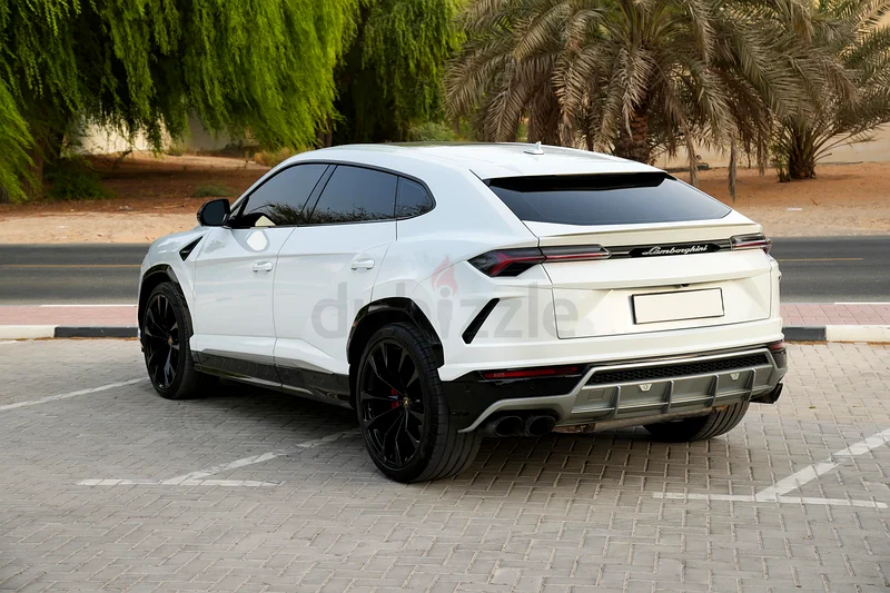 lamborghini urus gcc under warranty63490820424963112