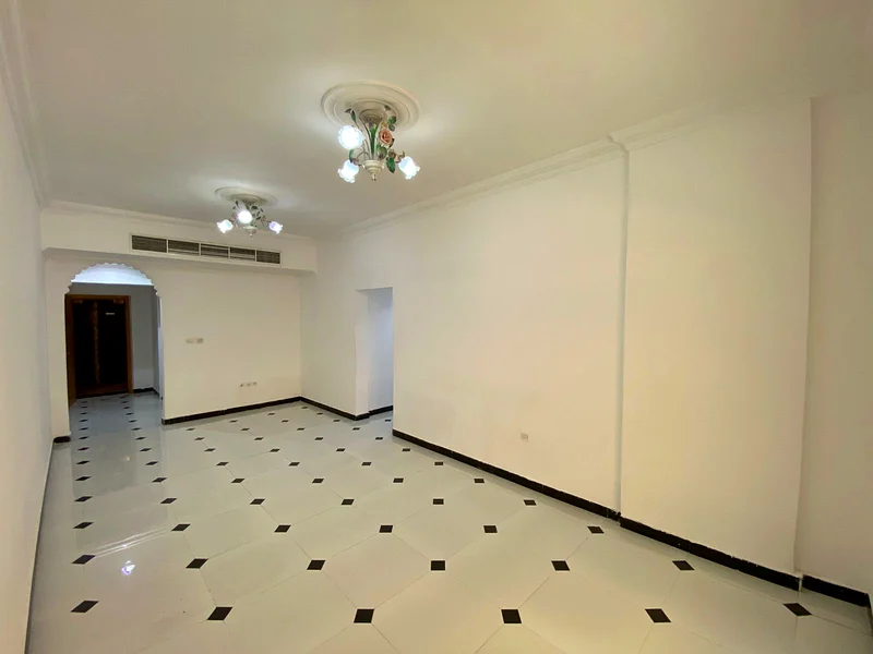Two rooms, a hall with a balcony, and two bathrooms63722265189634110
