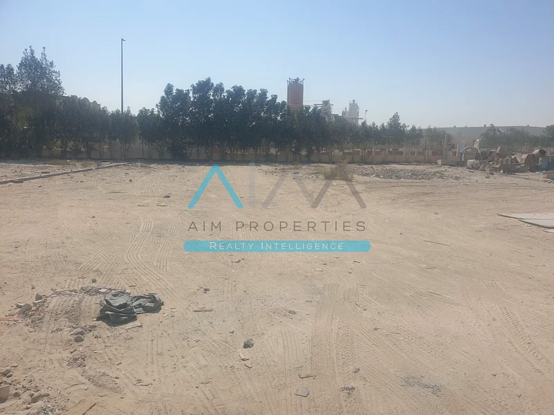 100000SQ.FT FENCING LAND FOR RENT FOR CAR PARKING63615872866178111