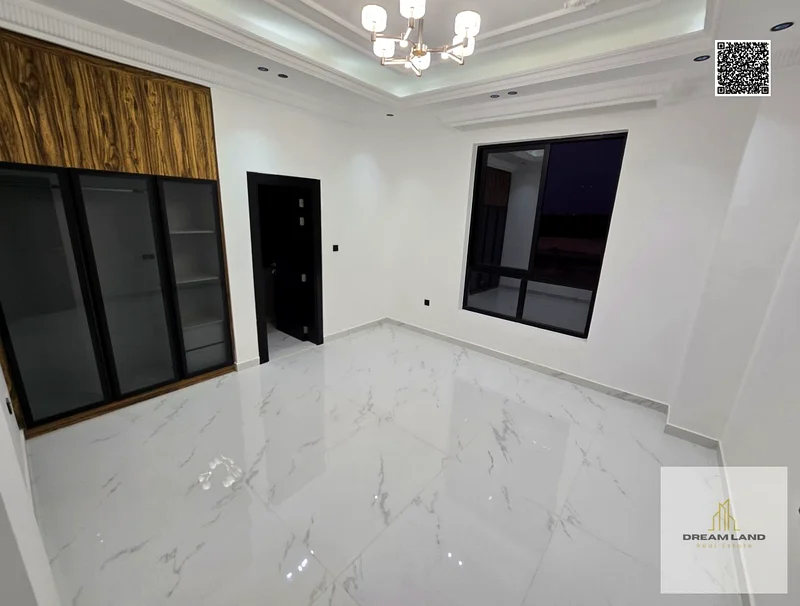 For sale, a classic 5-room villa, including registration fees, in the Al Helio 2 area, super deluxe finishing, freehold for all nationalities, bank fi63895136405634111