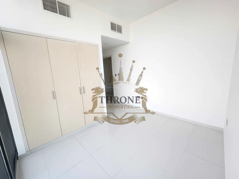 End Corner |Huge BUA| XL Plot |SingleRow| Vacant64003482358531113