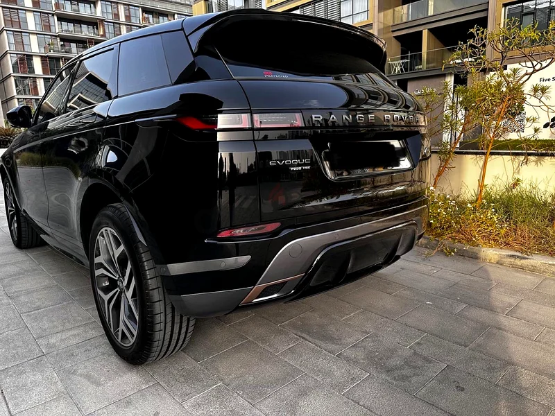 Range Rover Evoque - R-Dynamic P250 HSE - Fully Loaded. AlTayer Service Records63488875812737113