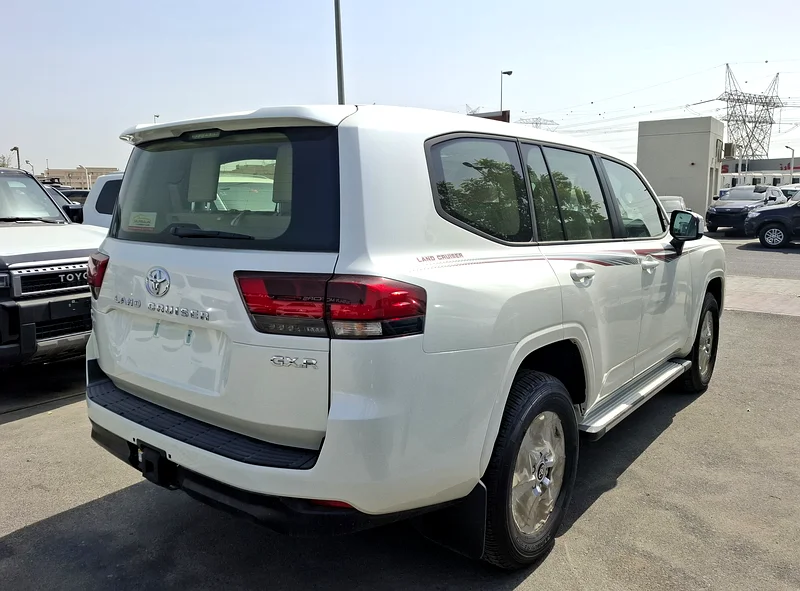 Toyota Landcruiser GXR 3.5L 2025 White Petrol GCC (Export Only)63484694219523111