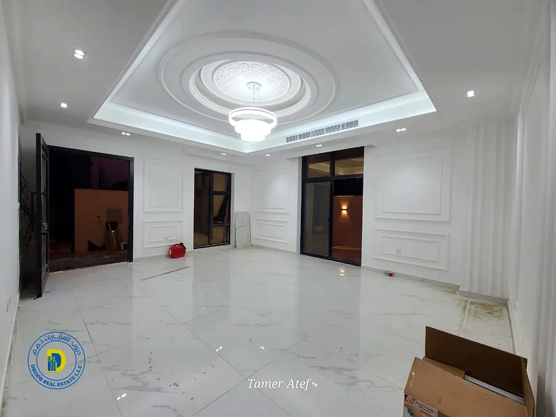 For sale, a 7-room corner villa with a roof, including registration fees, water and electricity, Al-Helio 2, freehold and bank financing63895136382593113