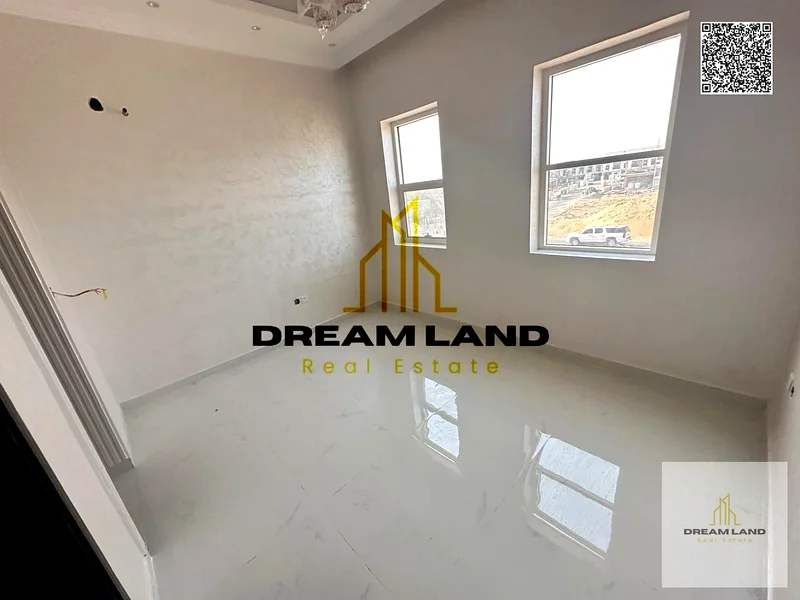 A villa directly from the owner, including registration and ownership fees, with personal finishing, on a main street, close to all services, freehold63895136463746114