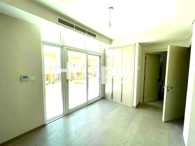 Basement Unit | Near Amenities | Community View64003366203266114