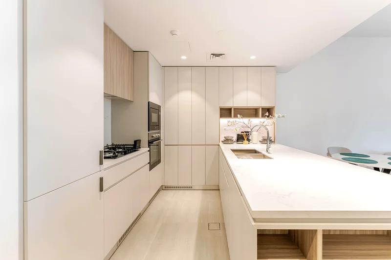 Vacant | Fitted Kitchen | Pool View64014294339202111