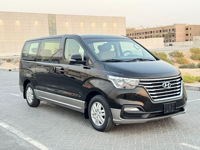 هيونداي إتش1 2019 بسعة 12 مقعدًا63406900393858111