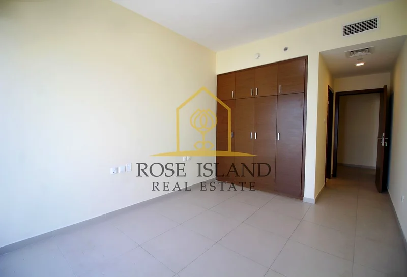 صفقة رائعة | طابق عالٍ | مع خادمة63846465579137112