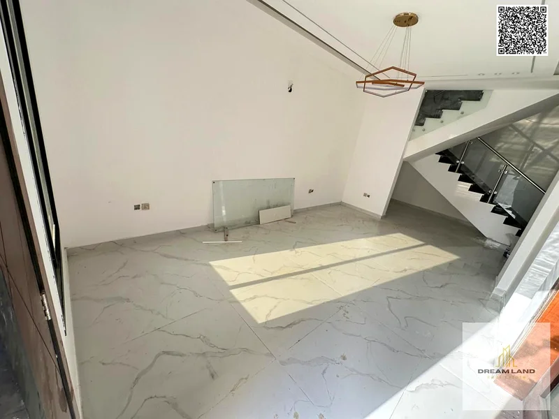 Townhouse for sale | 4 bedrooms + 2 living rooms + roof | Prime location in Al Zahia | For only 1,200,00063895417937665111