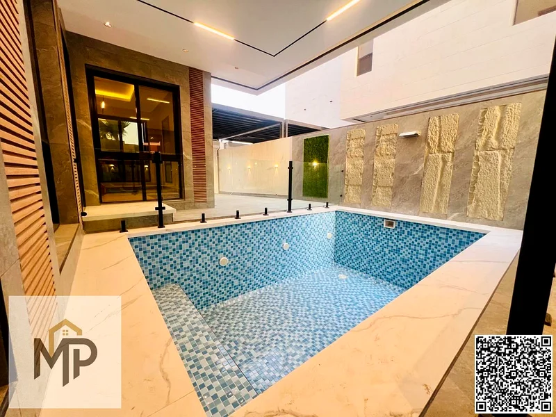 A great opportunity to own a luxury villa located in the heart of the distinguished Bahia area at an attractive price, including electricity, water an63880619847554113