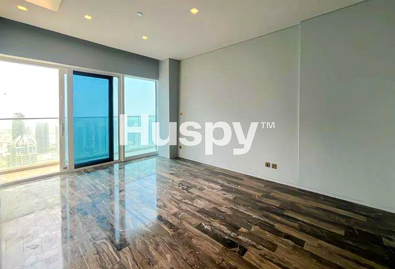 منظر على المارينا | شاغر | طابق عالي63777728942466113