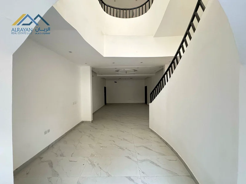 For large families, a 12-bedroom villa for the first tenant63870977589891114