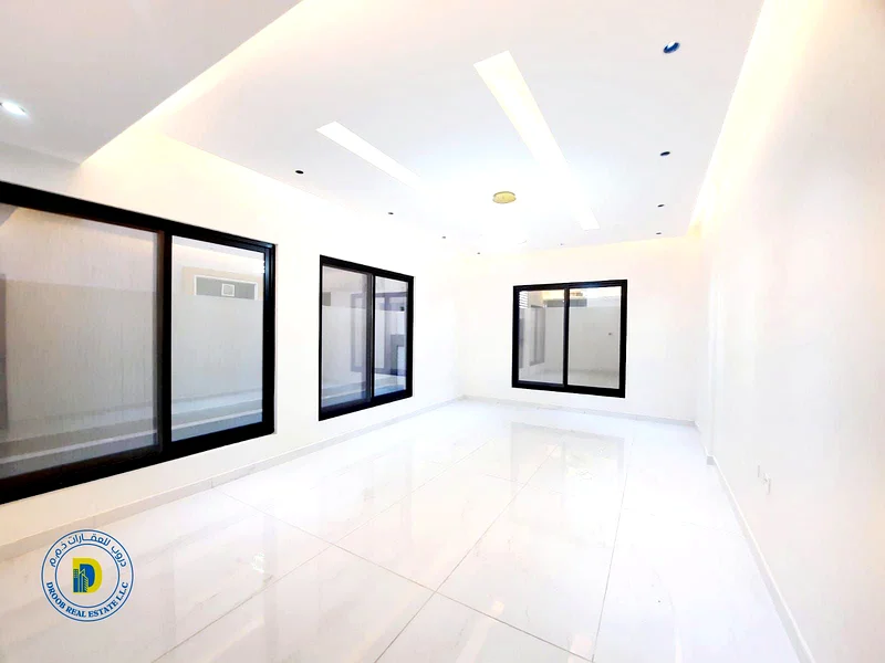 For luxury lovers, a 5-room villa with pool and a roof, including electricity and AC, in Al Yasmeen , bank financing, freehold63895953671426114