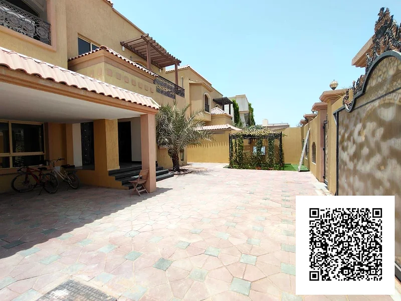 main street villa 5 bed 2 hall majlis maid room store63869813914627111